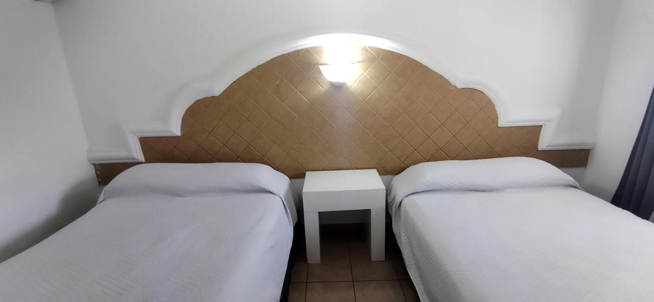 Hotel Casa Blanca Heroica Caborca Dış mekan fotoğraf
